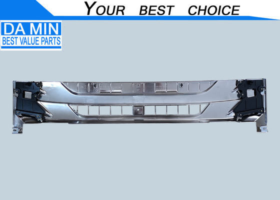 โครมเคลือบเกรล 8982410711 ใบหน้ายกแสงสว่างเรเดียเตอร์เกรลสําหรับ Isuzu NPR NQR รุ่นด้านในกับตัวถือ