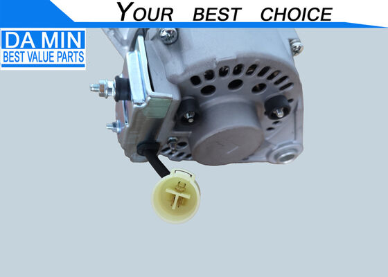 FVR 6SD1 เครื่องกําเนิด 8943991571 กลีบ 2 ช่อง 3 ปิน พล็อกไฟฟ้า 24V 40A แอลเตอร์เนเตอร์ แฟนเย็นด้านนอกของเครื่องยนต์รถบรรทุก